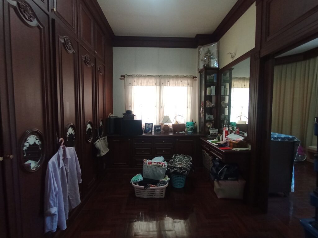 LINE_ALBUM_ปรีชาหนามแดง_๒๓๑๒๐๗_12