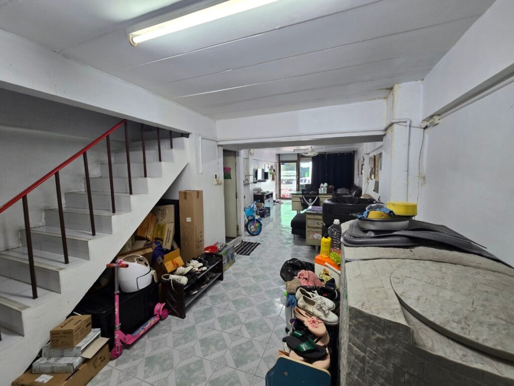 LINE_ALBUM__2040_๒๔๐๕๒๖_20
