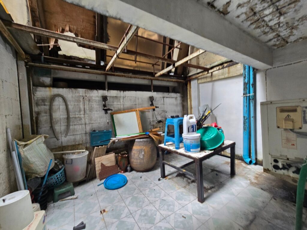 LINE_ALBUM__2040_๒๔๐๕๒๖_21