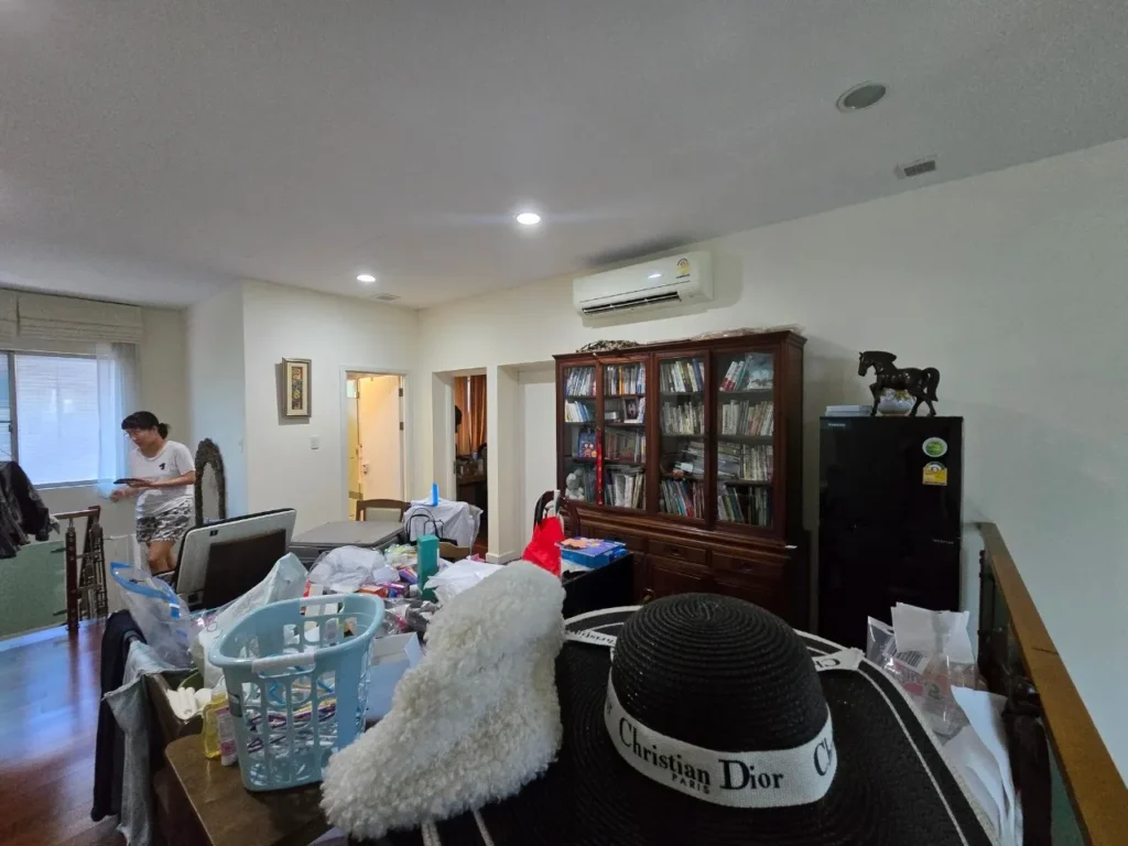 LINE_ALBUM__2109_240614_10_5_11zon