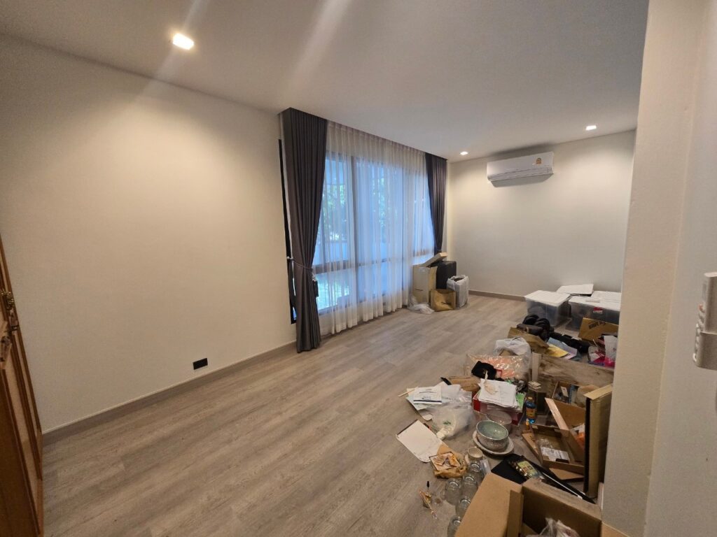 LINE_ALBUM__2509_241126_11