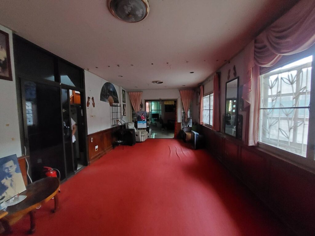 251179_0
