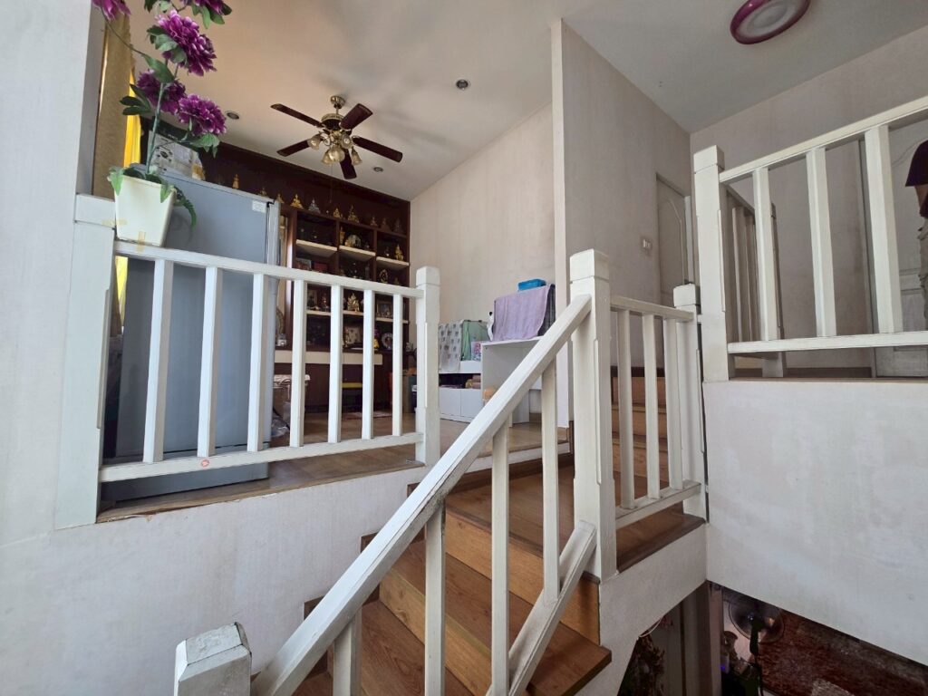 LINE_ALBUM__2810_250404_4