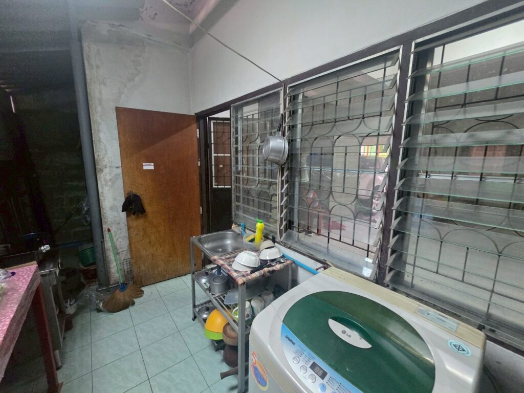 LINE_ALBUM__2904_250508_15