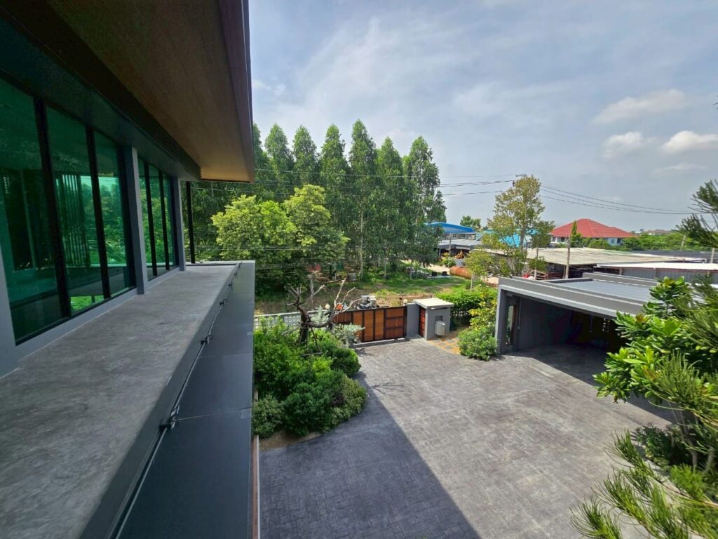 LINE_ALBUM__2944_250524_2