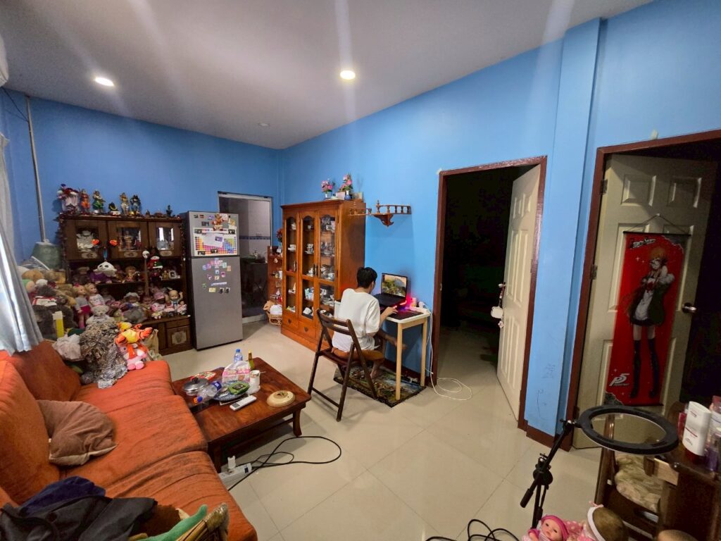 LINE_ALBUM__E002_250519_5