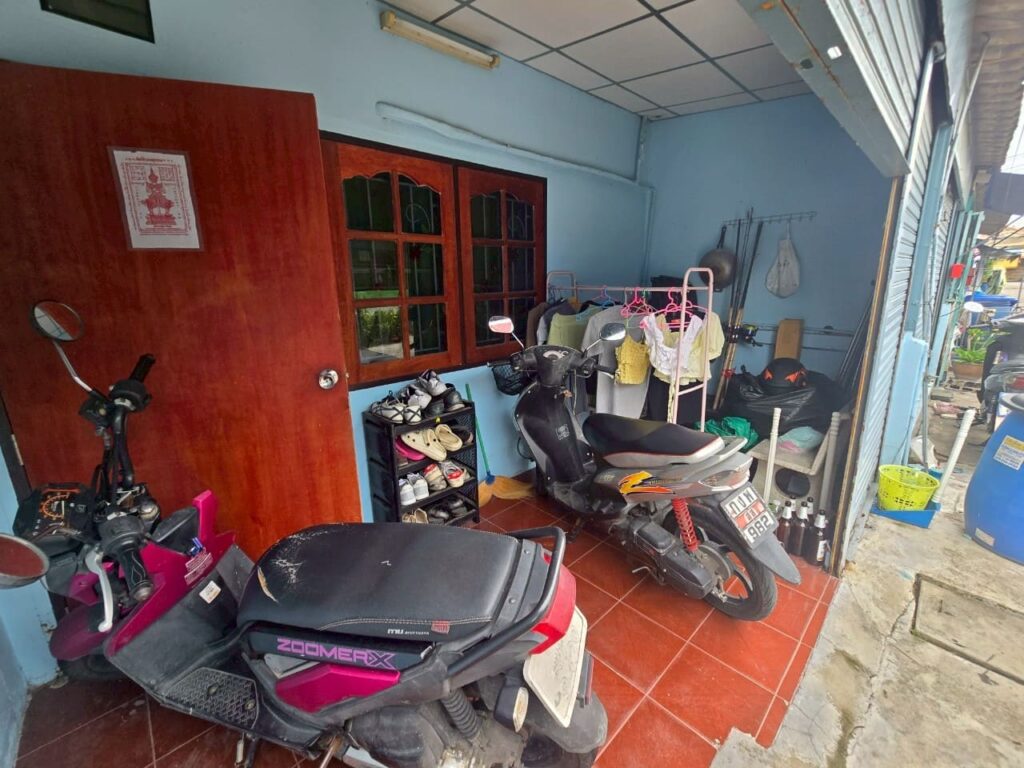 LINE_ALBUM__2968_250529_7