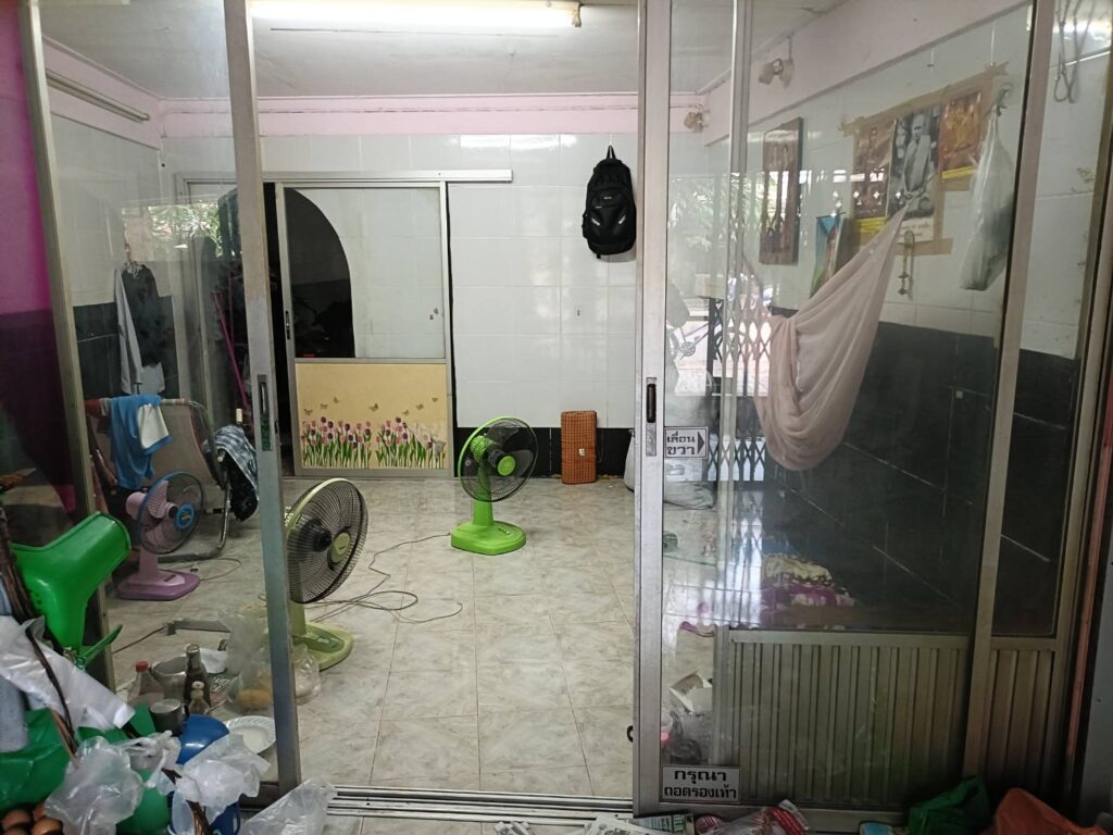 LINE_ALBUM__B1065_250602_0