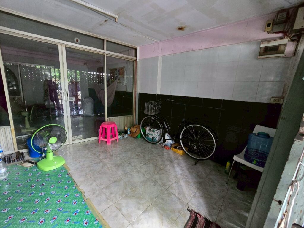 LINE_ALBUM__B1065_250602_9