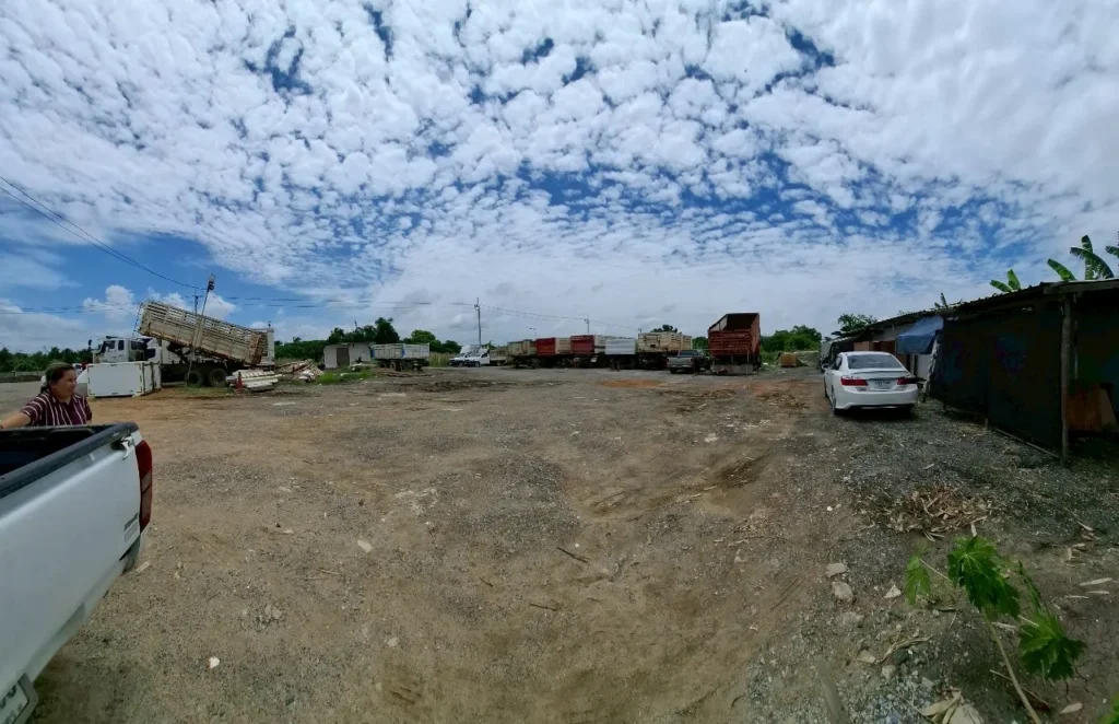 LINE_ALBUM_หนองจอก_250603_8_4